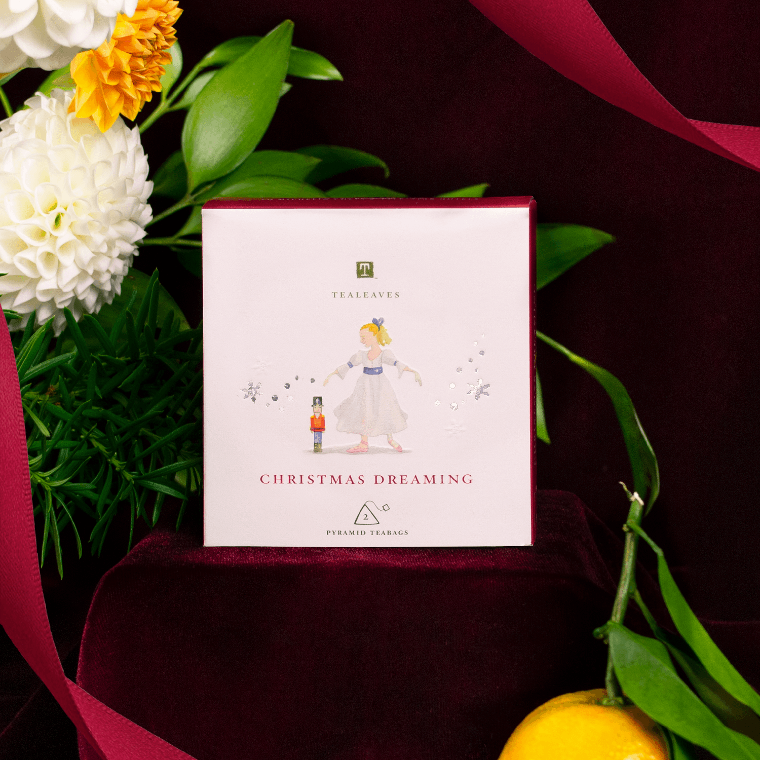 TEALEAVES Christmas Dreaming Tea Bags Gift Set on Pedestal